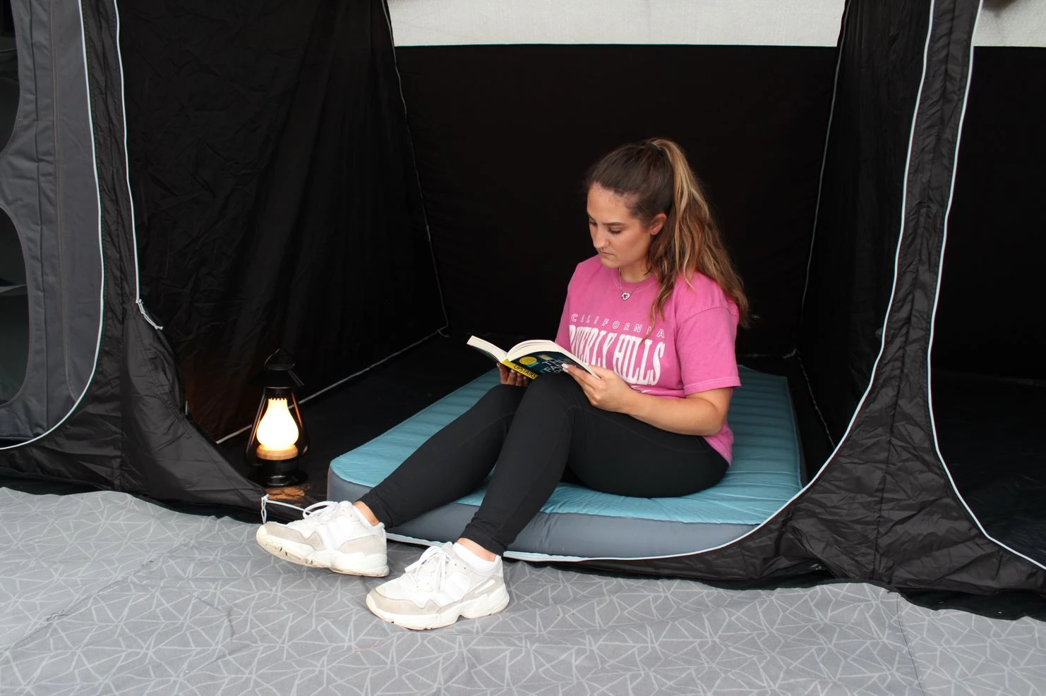 Outdoor Revolution Airedale 9DSE Tent With Footprint And Lounge Liner 12 Outdoor Revolution Airedale 9DSE Tent With Footprint And Lounge Liner - Image 12