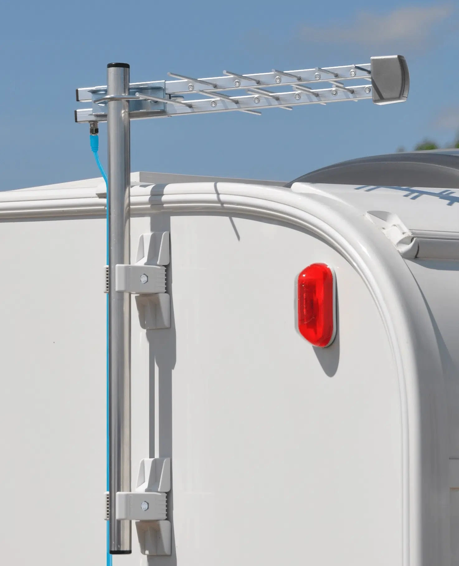 Maxview Mobile TV Aerial Kit – 20 Element Log 3 Maxview Mobile TV Aerial Kit – 20 Element Log - Image 3