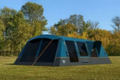 Vango Rome II 650XL Airbeam Tent - With Free Footprint 18 Vango Rome II 650XL Airbeam Tent - With Free Footprint -Outdoor Gear Sale RomeIIAirPlus650XLlifestyle3 small