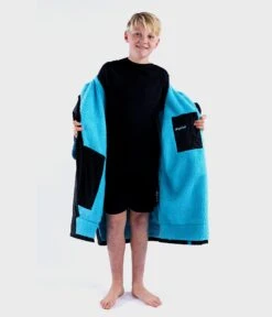 Dryrobe Advance Kids Short Sleeve BLACK BLUE -Outdoor Gear Sale SS Black Blue 2 2024x2024 d5df1ff3 7d9a 479b 9a2b f57674f9865b
