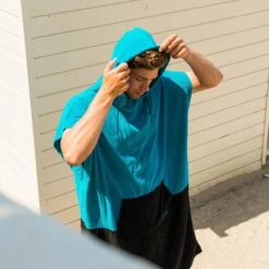 Osprey Hooded Changing Towel -Outdoor Gear Sale SU4035 osprey hooded poncho Z 02