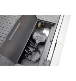 Vango E-Pinnacle 30L Electric Coolbox -Outdoor Gear Sale vango e pinnacle 30l 3