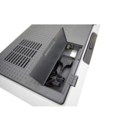 Vango E-Pinnacle 40 Electric Coolbox -Outdoor Gear Sale vango e pinnacle 40l 3